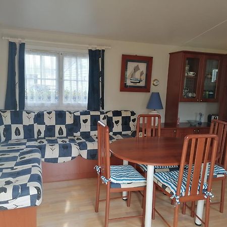 Mobil-Home Dans Camping Municipal Kermaria-Sulard エクステリア 写真